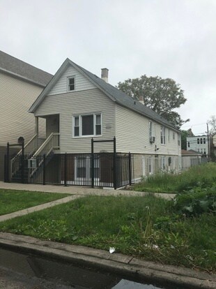 Building Photo - 8845 S Escanaba Ave