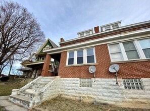 Building Photo - 1027-1029-1029 Brownsville Rd