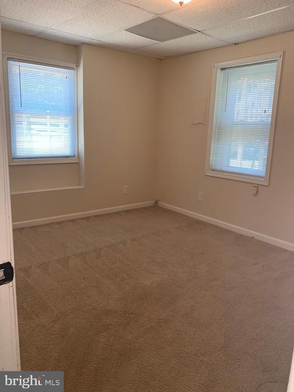 Foto del edificio - 2446 Mountain View Rd