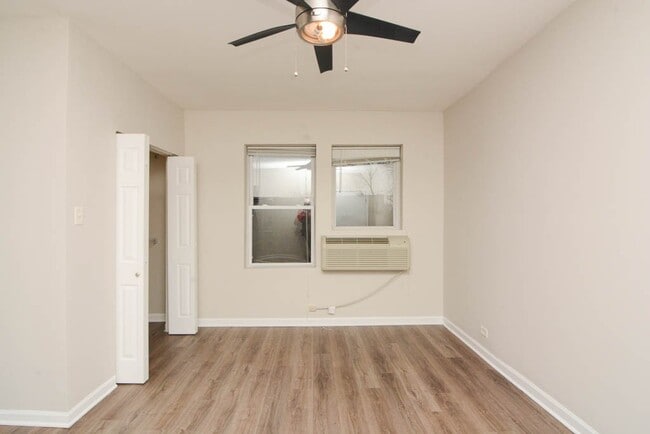 Foto del edificio - 1627 N Humboldt Blvd