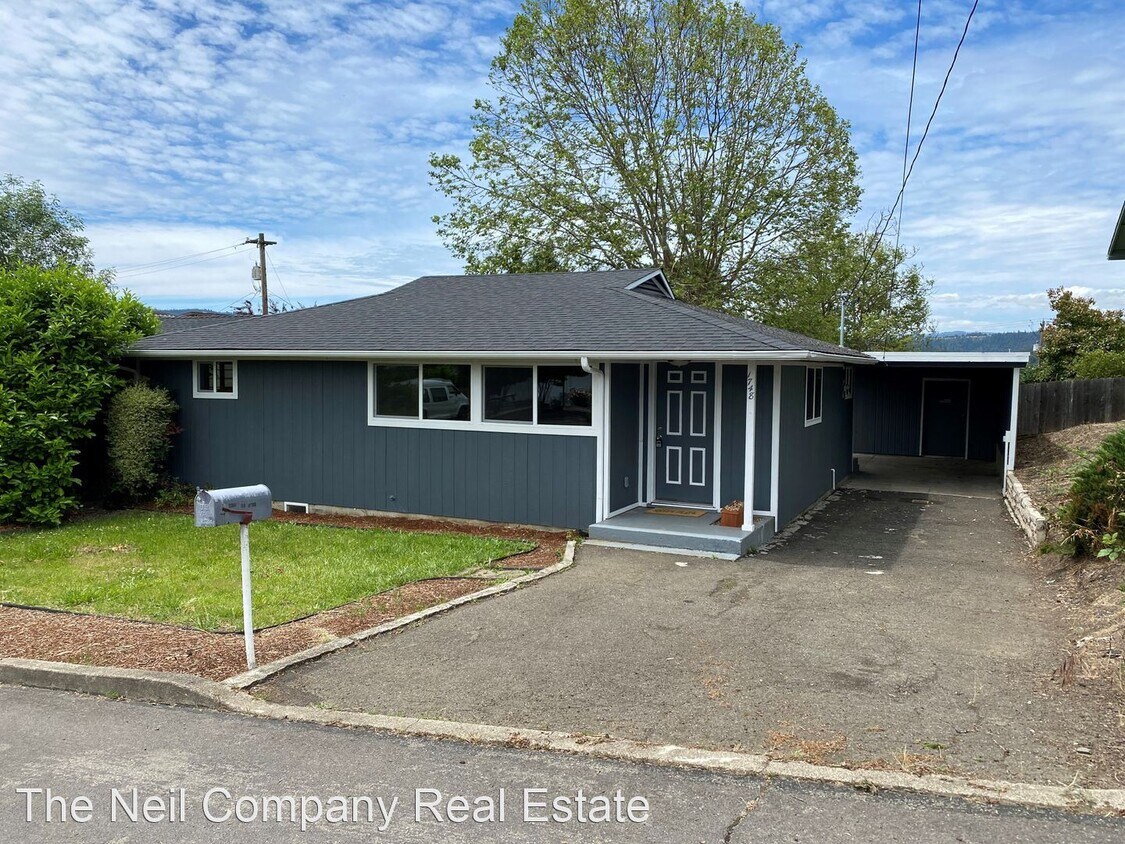 Foto principal - 3 br, 1 bath House - 1748 NW Otie
