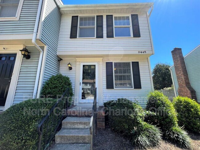 Building Photo - 9445 Lexington Cir
