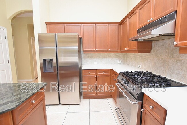 Foto del edificio - 3203 Highlands Lakeview Cir