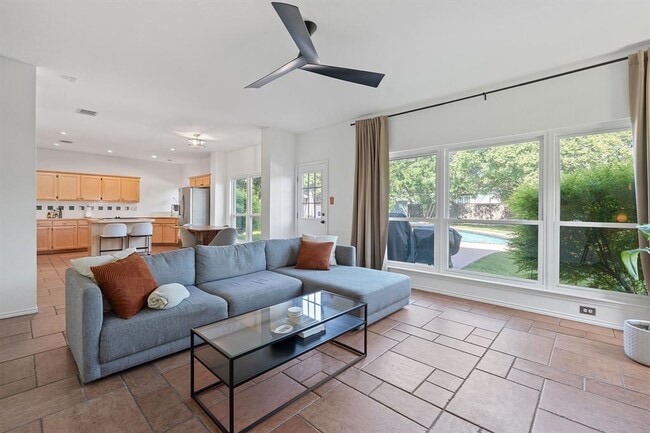 Building Photo - 7604 Vail Valley Dr