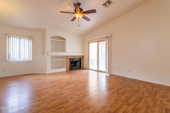 Building Photo - 10151 E Desert Paradise Pl
