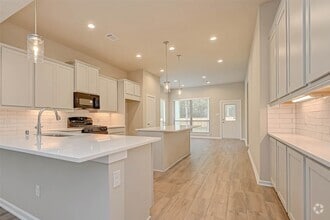 Building Photo - 348 Rise Ln
