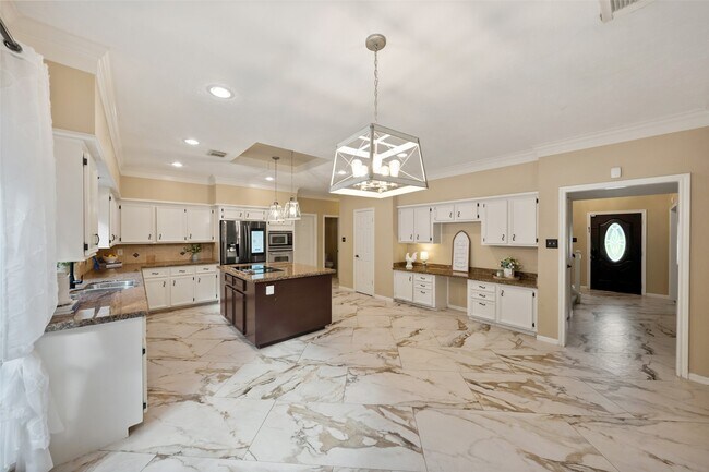 Foto del edificio - 4422 Pine Breeze Dr