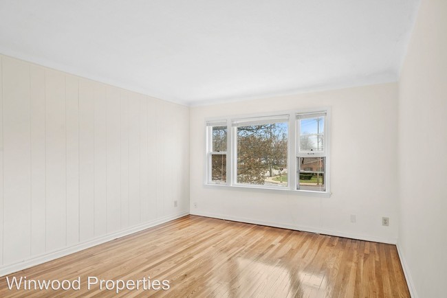 Foto del edificio - 25941 Lakeshore Blvd