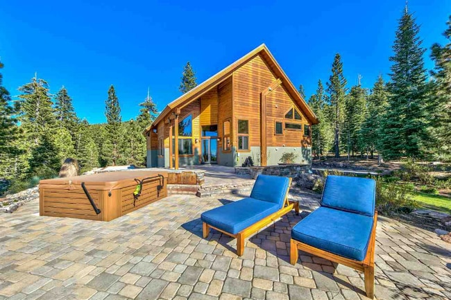 Building Photo - 15144 Martis Peak Rd