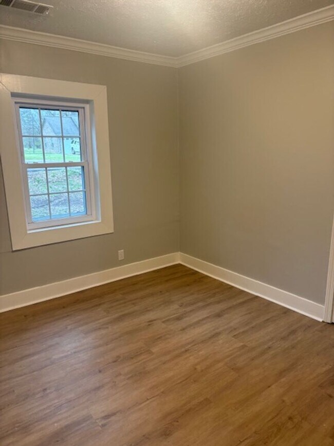 Foto del edificio - Renovated 3 Bedroom 1 Bath Home for Rent!