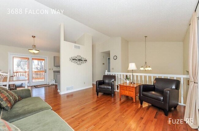 Foto del edificio - 3688 Falcon Way