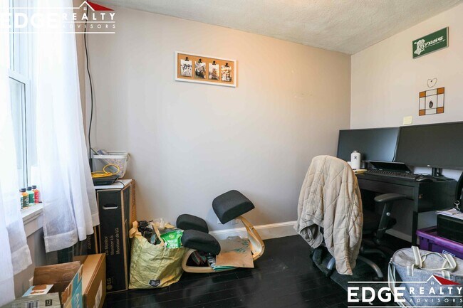 Building Photo - 3 Cottage St