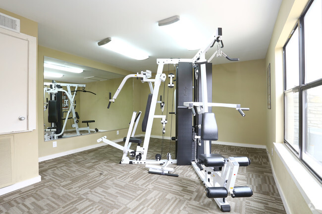 Fitness Center - Westdale Parke