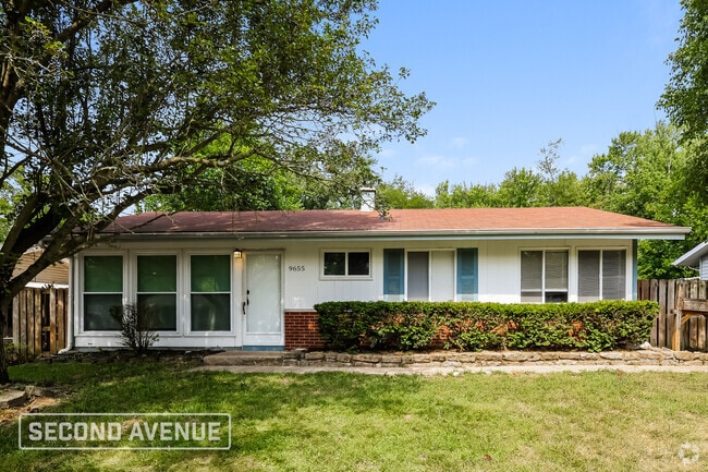 Building Photo - 9655 Manhattan Dr