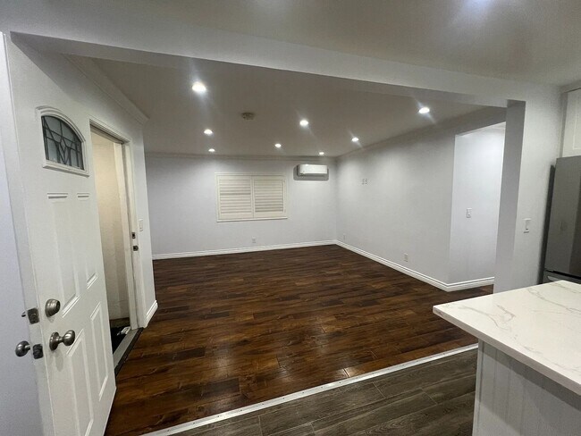 Foto del edificio - 13714 Hoyt St