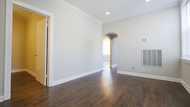 Foto del edificio - 2259 W Hirsch St