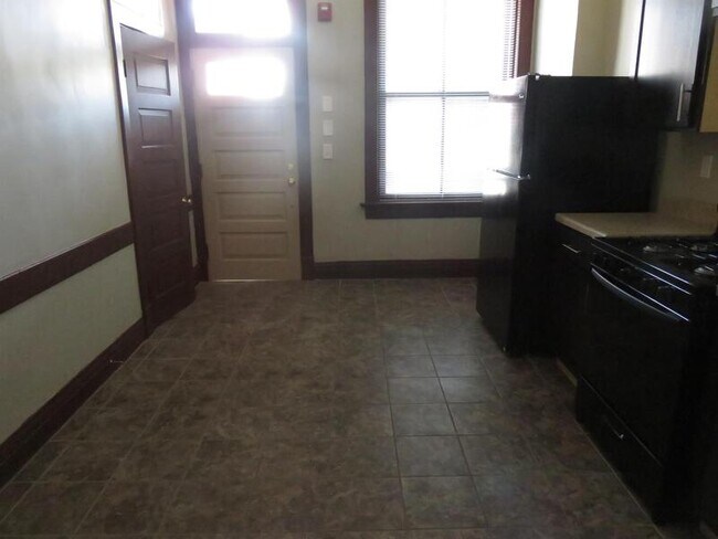 Foto del edificio - 604 W 3rd St