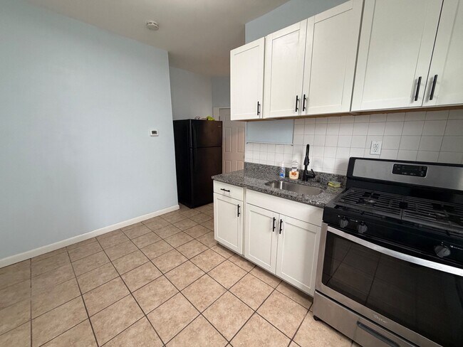Foto del edificio - 869 Brock Ave
