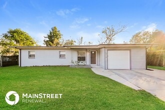 Building Photo - 6218 Balboa Dr