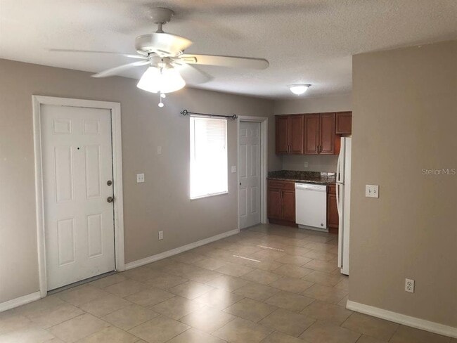 Foto del edificio - 1419 Davidson St