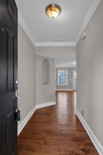 Building Photo - 210 Buck Run Dr