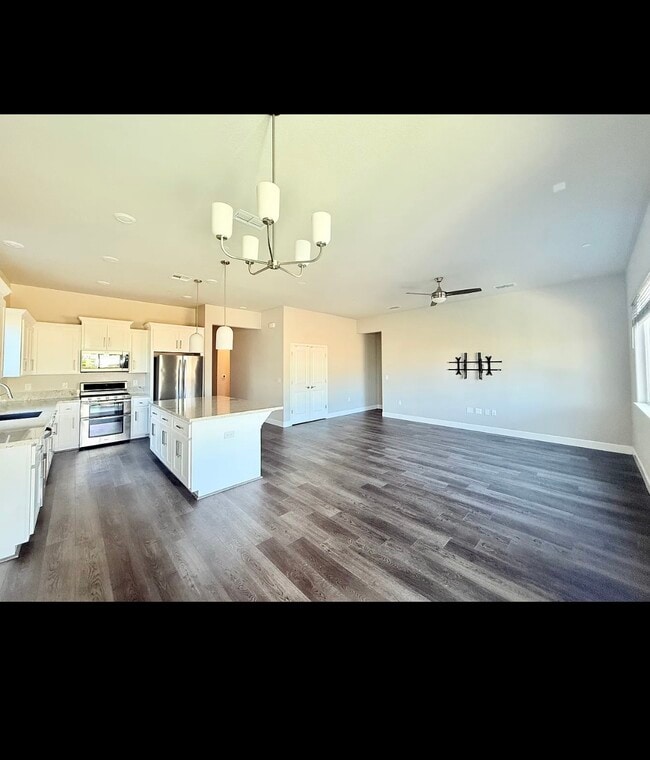 Building Photo - 1521 Wadsworth Cir