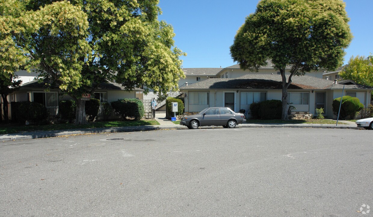 Building Photo - 3531 Wehner Dr