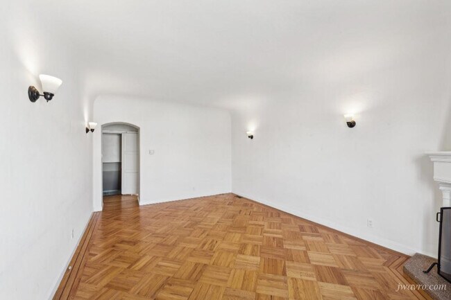 Foto del edificio - 2131 44th Ave