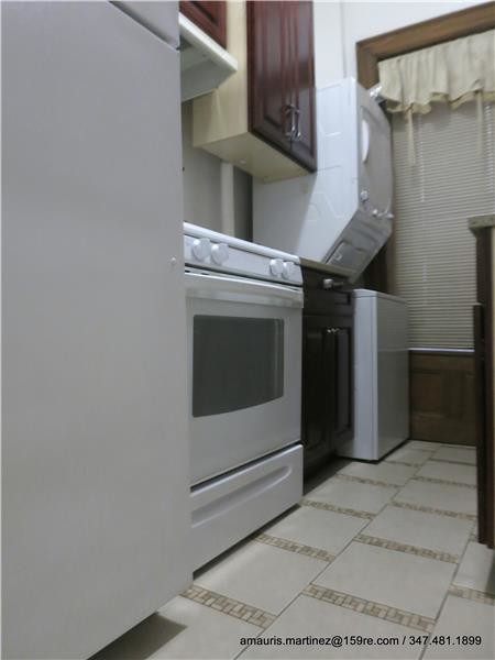 Building Photo - 552 W 141st St