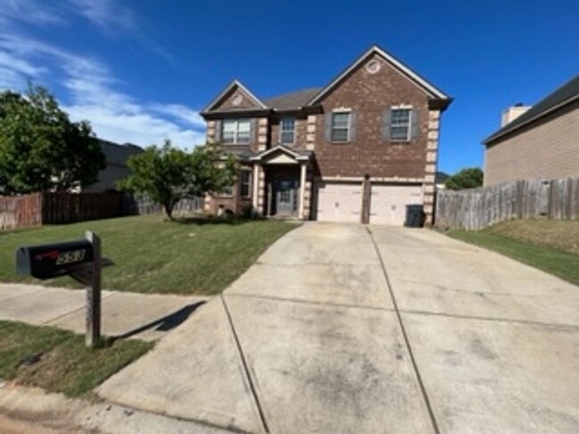 Building Photo - Gorgeous 4 Bedroom Brick Home in Ivy Landing!