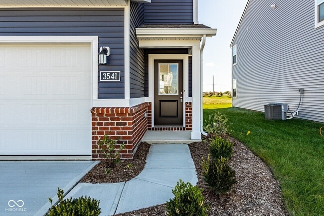 Building Photo - 3541 Sugar Grv Dr