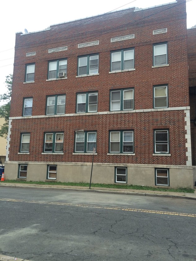 Primary Photo - 248 Orange Pl