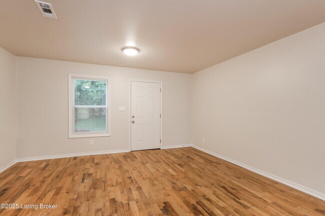 Building Photo - 2508 Rowan St