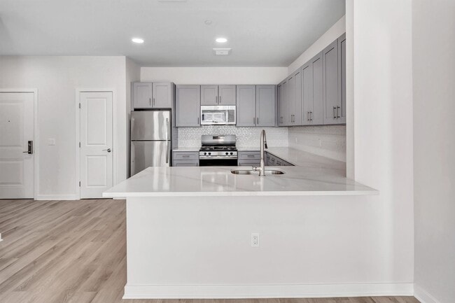 Interior Photo - Kinsley