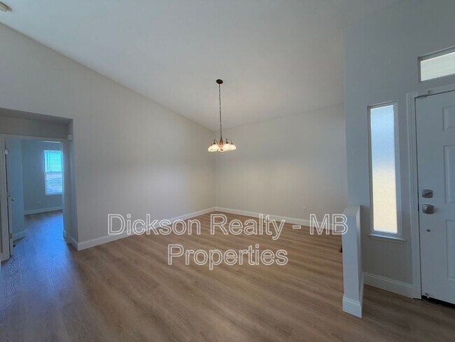 Foto del edificio - 4711 Bradford Ln