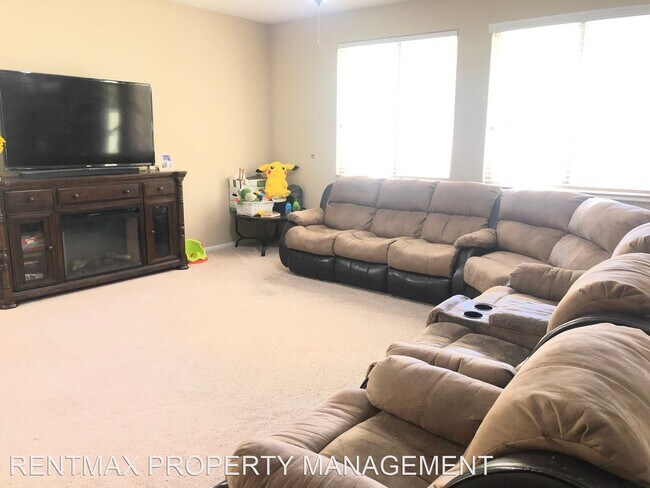 Foto del edificio - 4 br, 2.5 bath House - 7421 OLD COMPTON ST...