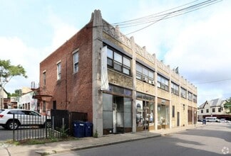 Building Photo - 4258 Washington St