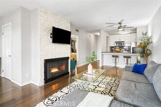 Building Photo - 141 S Clark Dr