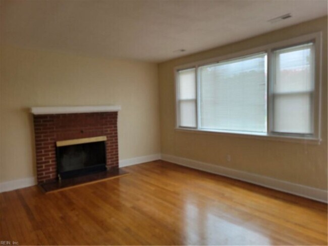Foto del edificio - 848 Philpotts Rd