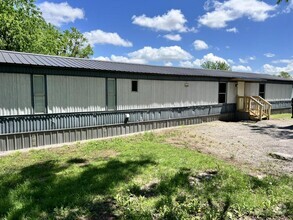 Building Photo - 17822 S Bryant Rd
