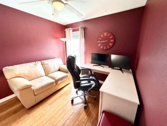 Foto del edificio - 728 N Beckley Ave