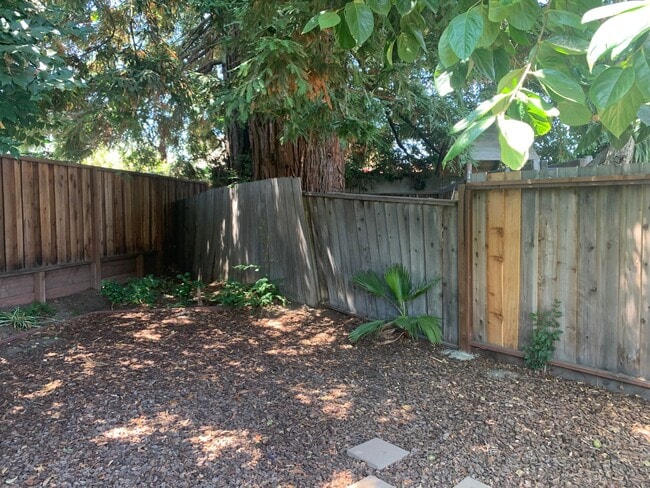 Foto del edificio - 39-1810