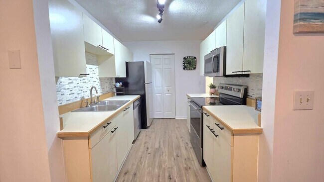 Foto del edificio - 101 Bent Tree Dr