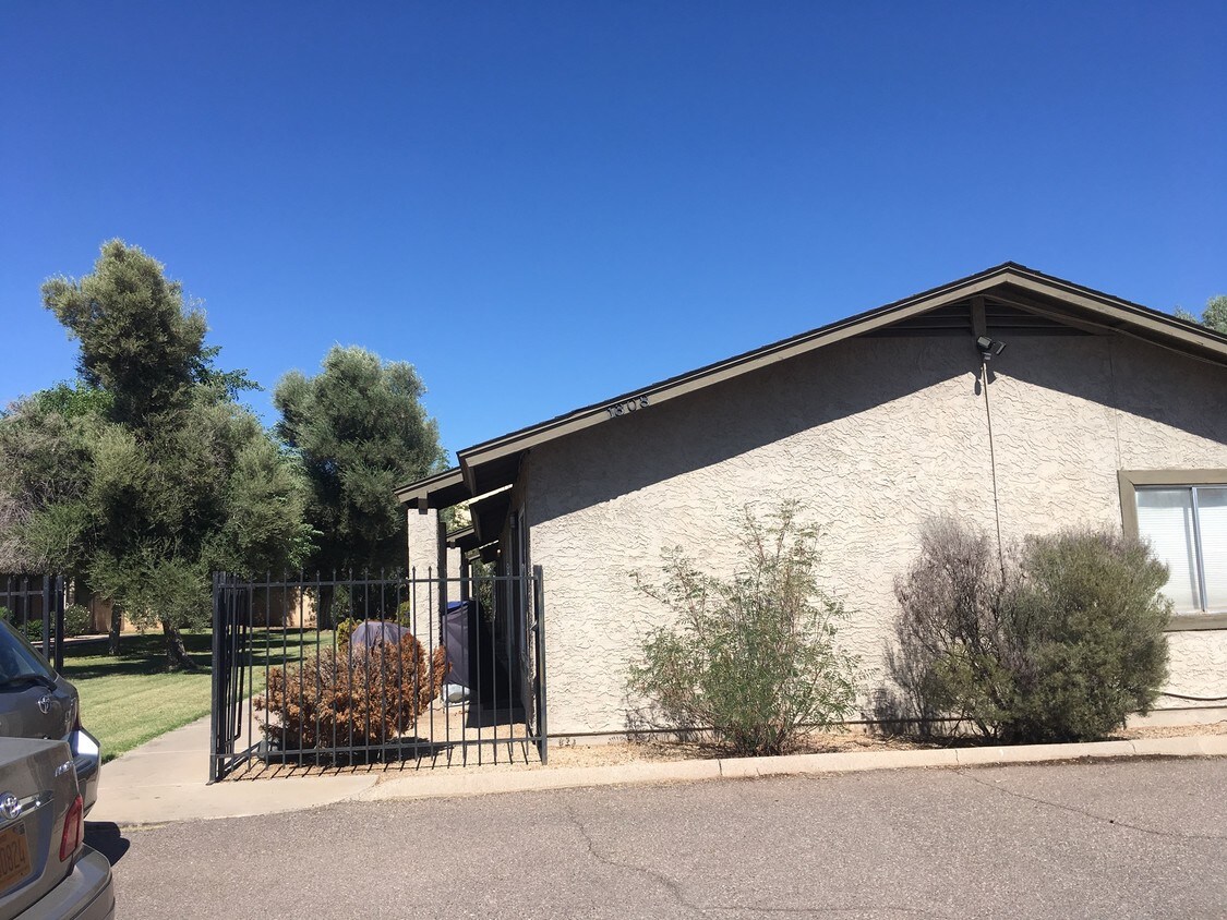 1308 W 3rd St, Tempe, AZ 85281 Townhouse for Rent in Tempe, AZ