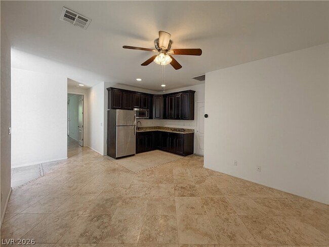 Foto del edificio - 7296 Spring Flower Ave