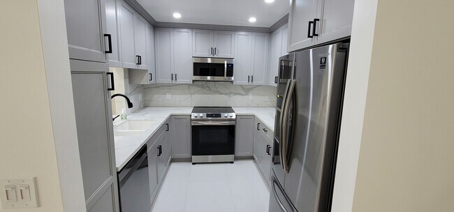 Cocina 1 - 1300 Midvale Ave
