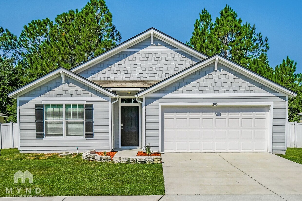 Foto principal - 11892 Carson Lake Dr W