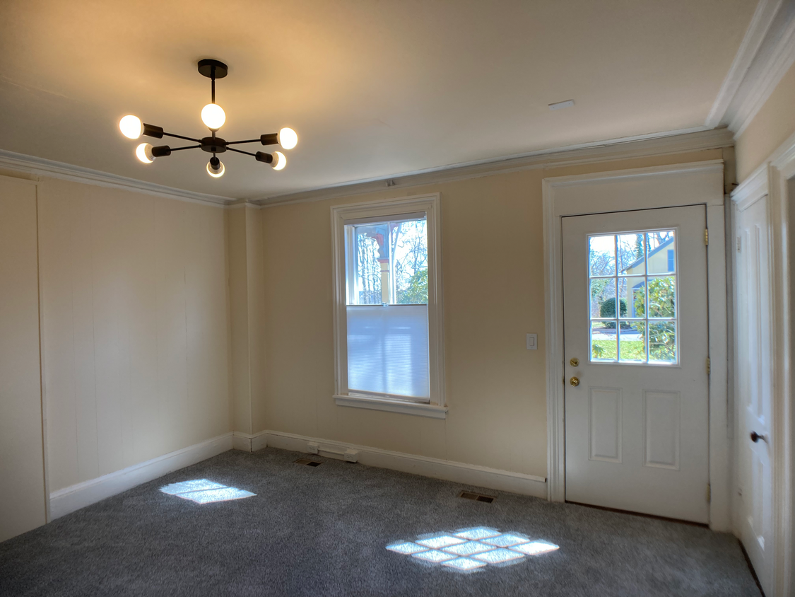 Living room - 90 Preston St