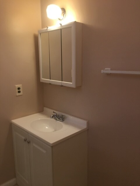 Bathroom 1 - 1825 W Butler St
