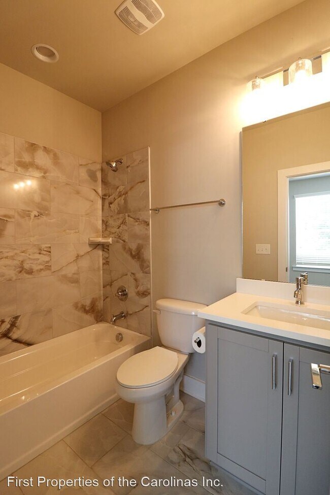 Building Photo - 3 br, 2.5 bath House - 2643 Norfolk Ave.